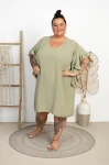 Sukienka z falbaniastym rękawem KONSTANSA khaki Plus Size 50/56