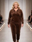 Dres welurowy MIRIAM czekoladowy Plus Size 48/52