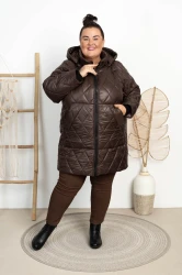 Długa Kurtka na Zimę LORiENA czekoladowa Plus Size 44-54