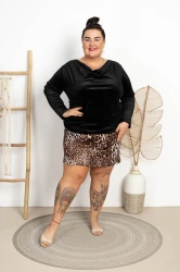 Aksamitna Bluzka Dekolt woda KARLA czarna Plus Size 46/52