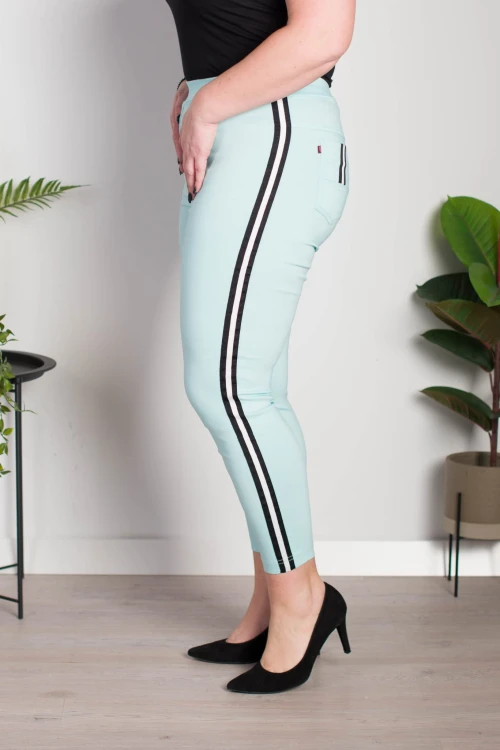 Spodnie w gumę CHILLi miętowe Plus Size 42-54
