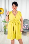 Sukienka wizytowa krótki rękaw odcinana w talii kopertowy dekolt JULIA limonka Plus Size 44-50
