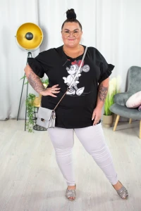 T-shirt z falbankami i aplikacją VEGA czarna Plus Size 50-56