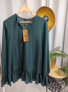 Szyfonowa Bluzka z falbanką VOGA butelkowa Plus Size 38/40