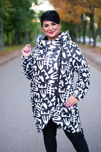 Zimowa Kurtka z kapturem DEZIRE czarno-biała Plus Size 42-54