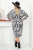 Sukienka Tuba TAISA biała wzór zebra Plus Size 46/50
