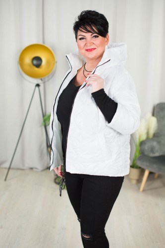 Krótka Kurtka pikowana NAZAR biała Plus Size 44-50