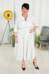 Sukienka z paskiem ILONA śmietankowa w kratę Plus Size 44-52