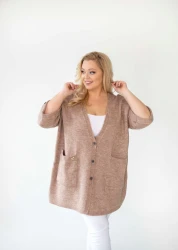 Zapinany Sweter Oversize ADA brąz Plus Size 50/54