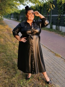 EkoSkórzana Sukienka Maxi ŻANETT czarna Plus Size 44-54