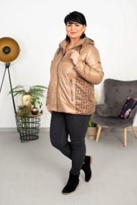 Kurtka z odpinanym kapturem INGA camel Plus Size 44-52