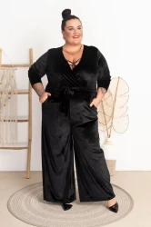 Kombinezon welurowy NEFRE czarny Plus Size 42-52