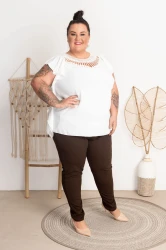 Spodnie materiałowe w gumę PORTI czekoladowe Plus Size 44-52