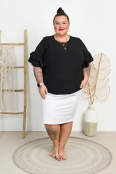 Bluzka z falbankami na rękawach TONIA czarna Plus Size 50/54