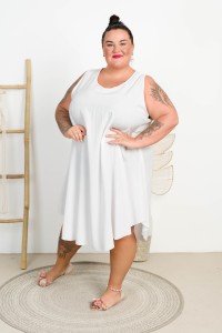 Sukienka z wyciętymi plecami PEGI biała Plus Size 48/56