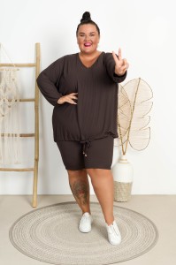 Bluza z troczkiem Prążek YOGA czekoladowa Plus Size 48-56