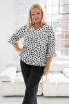Bluzka FANTASY grochy na białym Plus Size 46-56