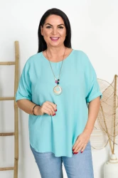 Bluzka z wisiorem TELMA turkusowa Plus Size 42/48