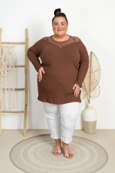 Tunika prążek z koronkowym dekoltem ROZA czekoladowa Plus Size 50/54