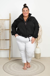 Krótka Kurtka na wiosnę ALI czarna Plus Size 48/54