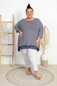 Tunika trapezowa z koronką ISA granatowa w paski Plus Size 46/54