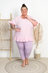 Bluzka z falbanką z crepy DILIA pudrowa Plus Size 46/54