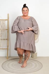 Trapezowa Sukienka z falbaną FLOW fango w paski Plus Size 46/50
