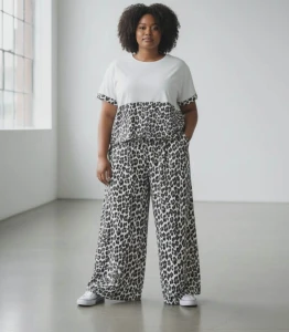Komplet z Szerokimi Spodniami ZOJA panterka biały Plus Size 48/52