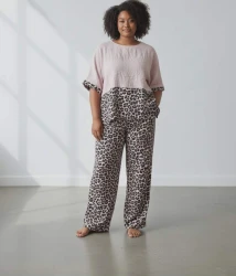 Komplet z Szerokimi Spodniami ZOJA panterka pudrowy Plus Size 48/54