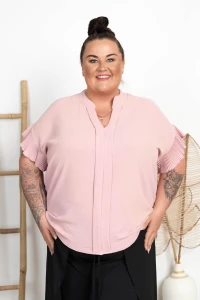 Bluzka z plisowanymi rękawami NOX pudrowa Plus Size 48/54