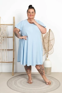 Sukienka trapezowa z Gipiurą JOANNE błękitna Plus Size 46/56