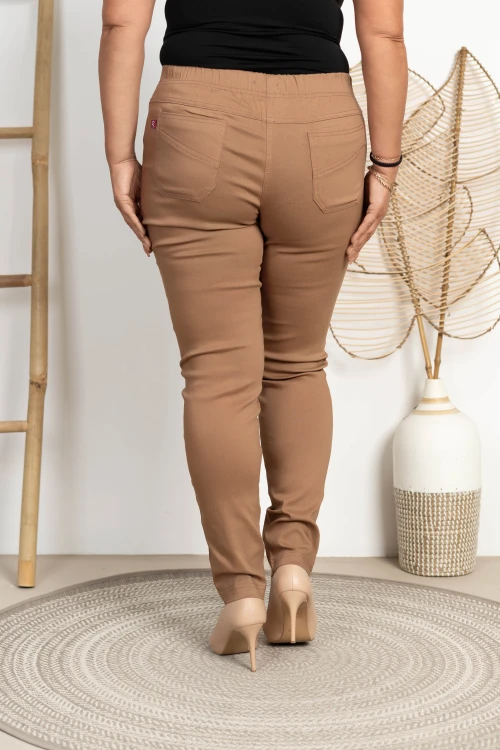 Spodnie w gumkę wysoki stan pudrowy brąz Plus Size 42 44 46 48 50 52 54 56 58 60