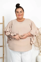 Bluzka z falbaniastym rękawem KONSTANS beżowa Plus Size 48/54