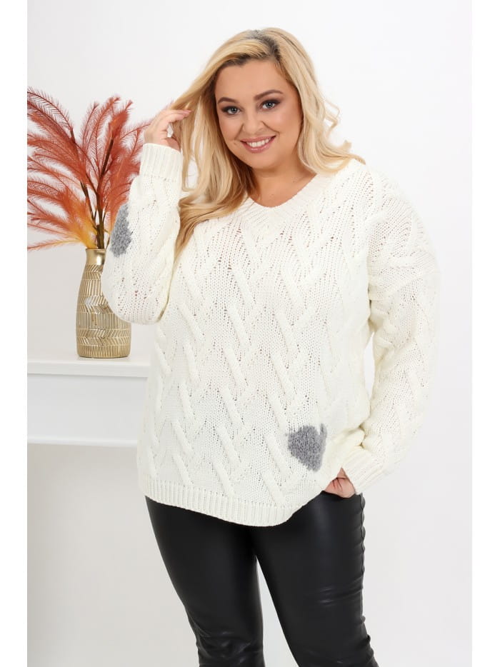 biały sweter plus size