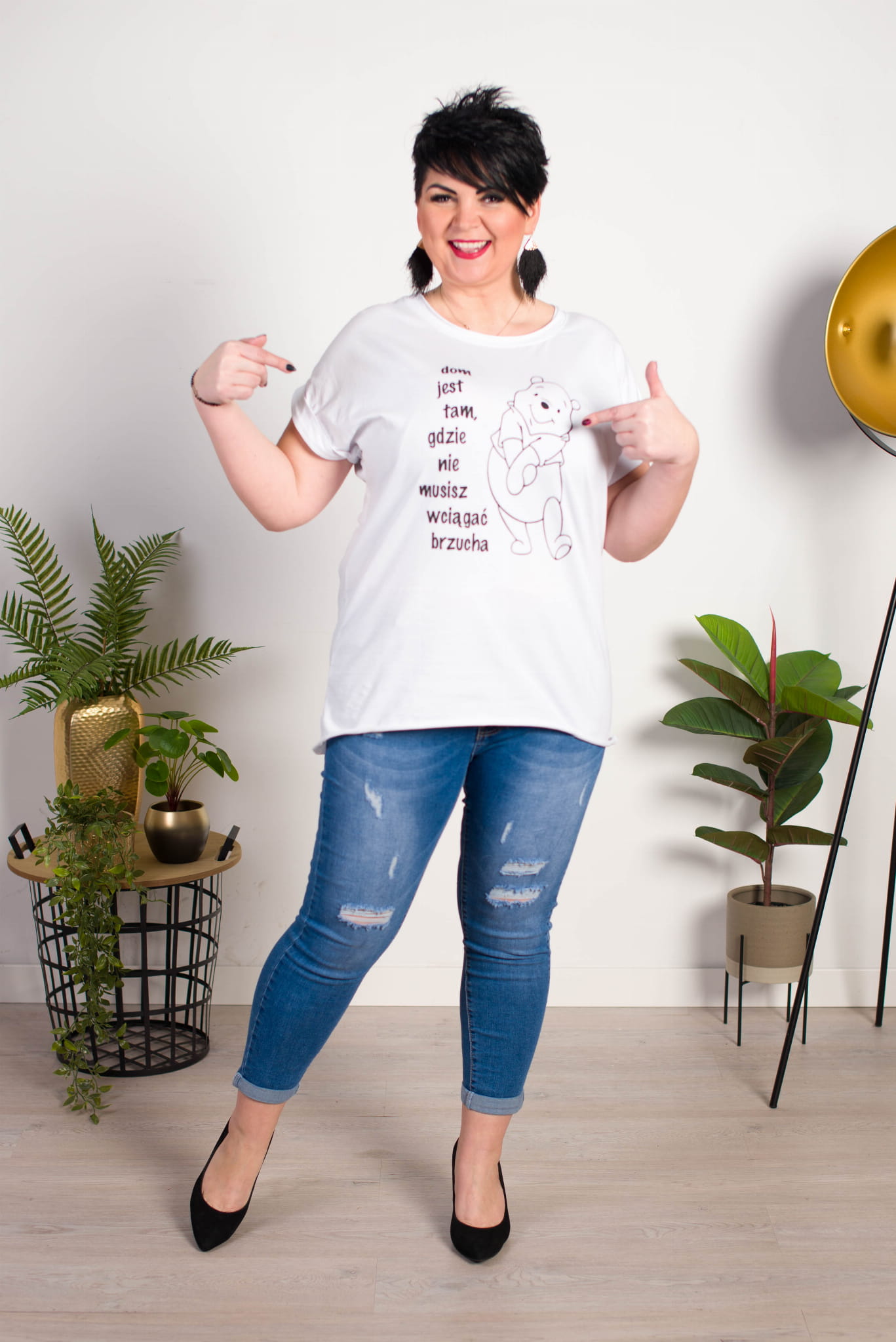 T-shirt i jeansy