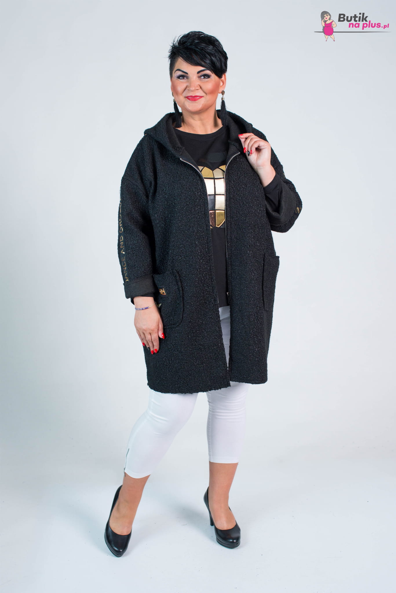czarny płaszczyk plus size