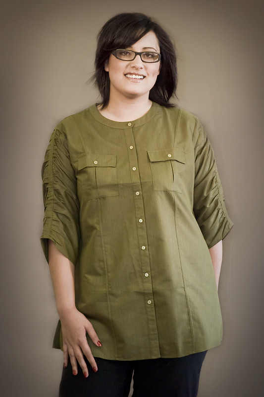 Koszule khaki plus size – idealne do jesiennych stylizacji